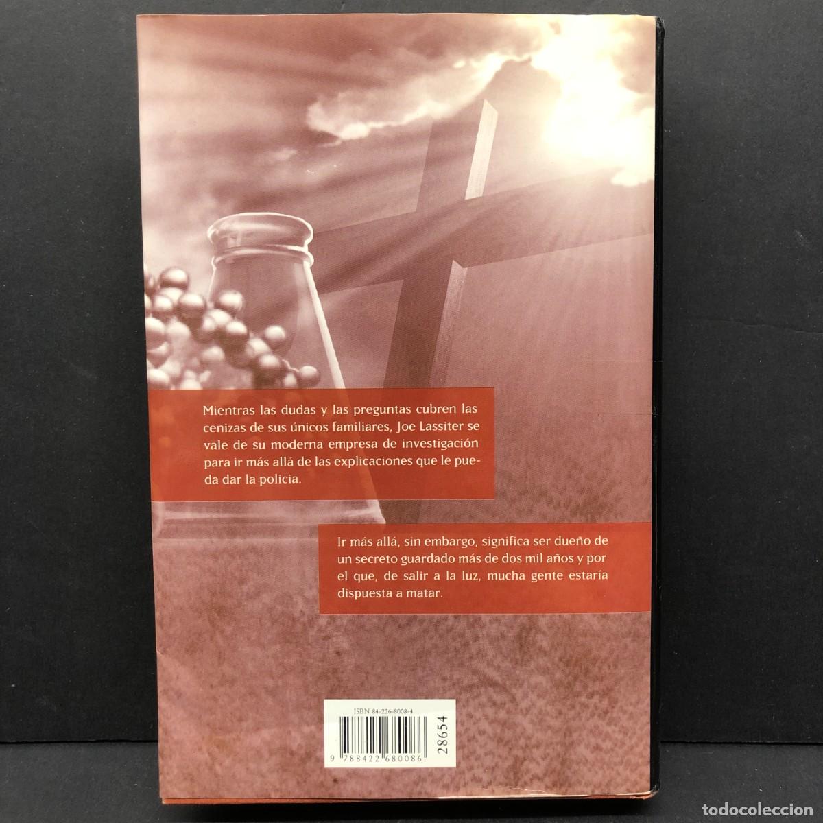 Libros de segunda mano: JOHN CASE - C&Oacute;DIGO G&Eacute;NESIS - C&Iacute;RCULO DE LECTORES / 300 - Foto 2