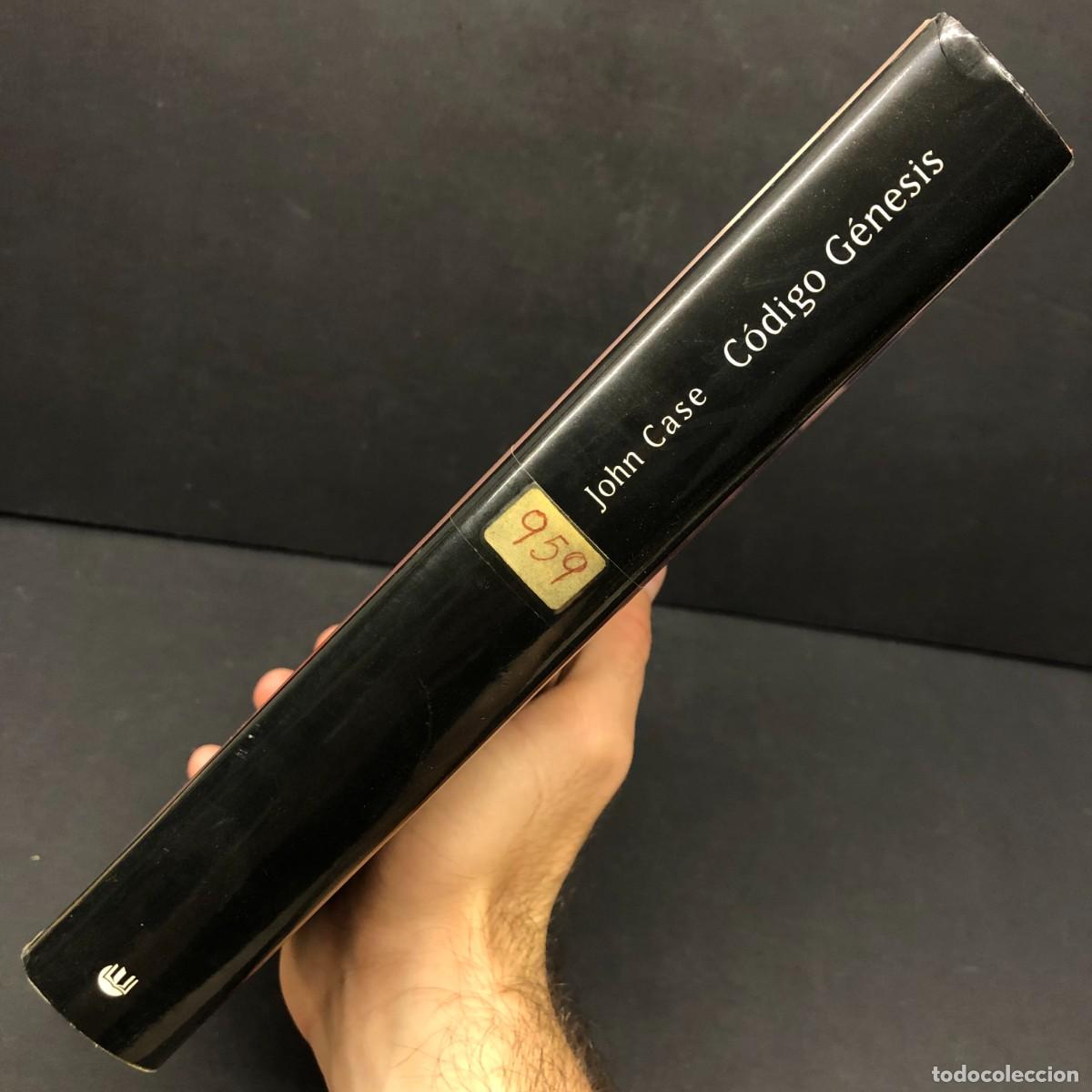 Libros de segunda mano: JOHN CASE - C&Oacute;DIGO G&Eacute;NESIS - C&Iacute;RCULO DE LECTORES / 300 - Foto 3