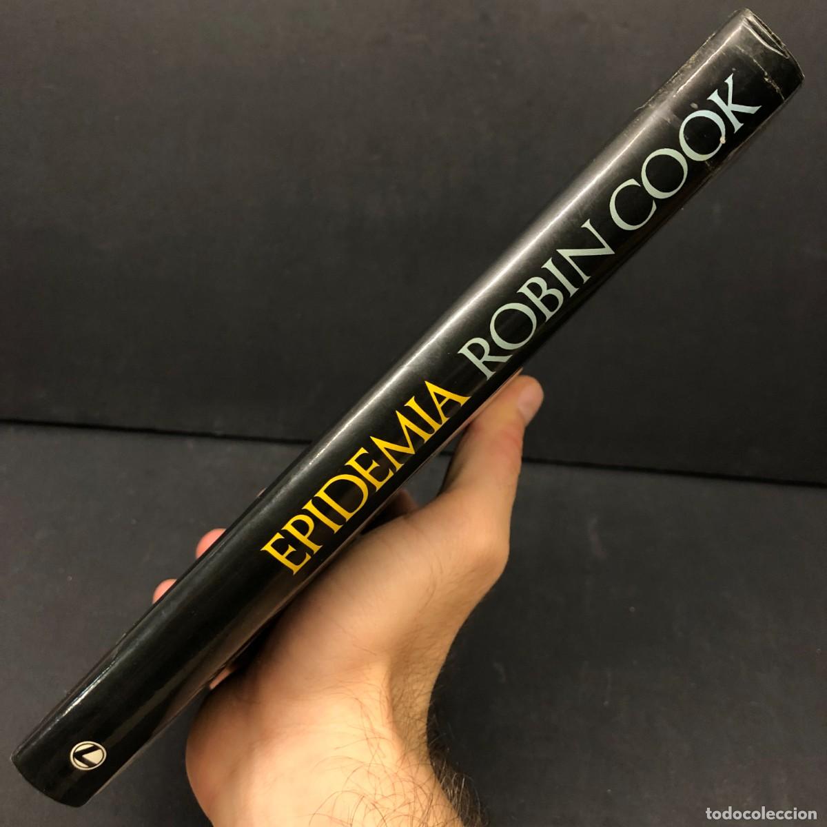 Libros de segunda mano: EPIDEMIA - ROBIN COOK - C&Iacute;RCULO DE LECTORES / 441 - Foto 3