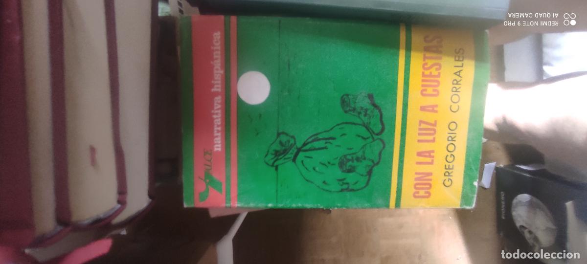 Libros de segunda mano: Con la luz a cuestas - Gregorio Corrales
