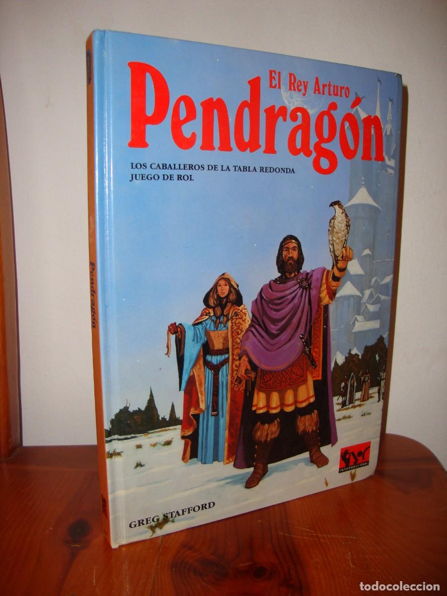 Gebrauchte B&uuml;cher: EL REY ARTURO PENDRAGON. LOS CABALLEROS DE LA TABLA REDONDA. JUEGO DE ROL (JOC INTERNACIONAL)