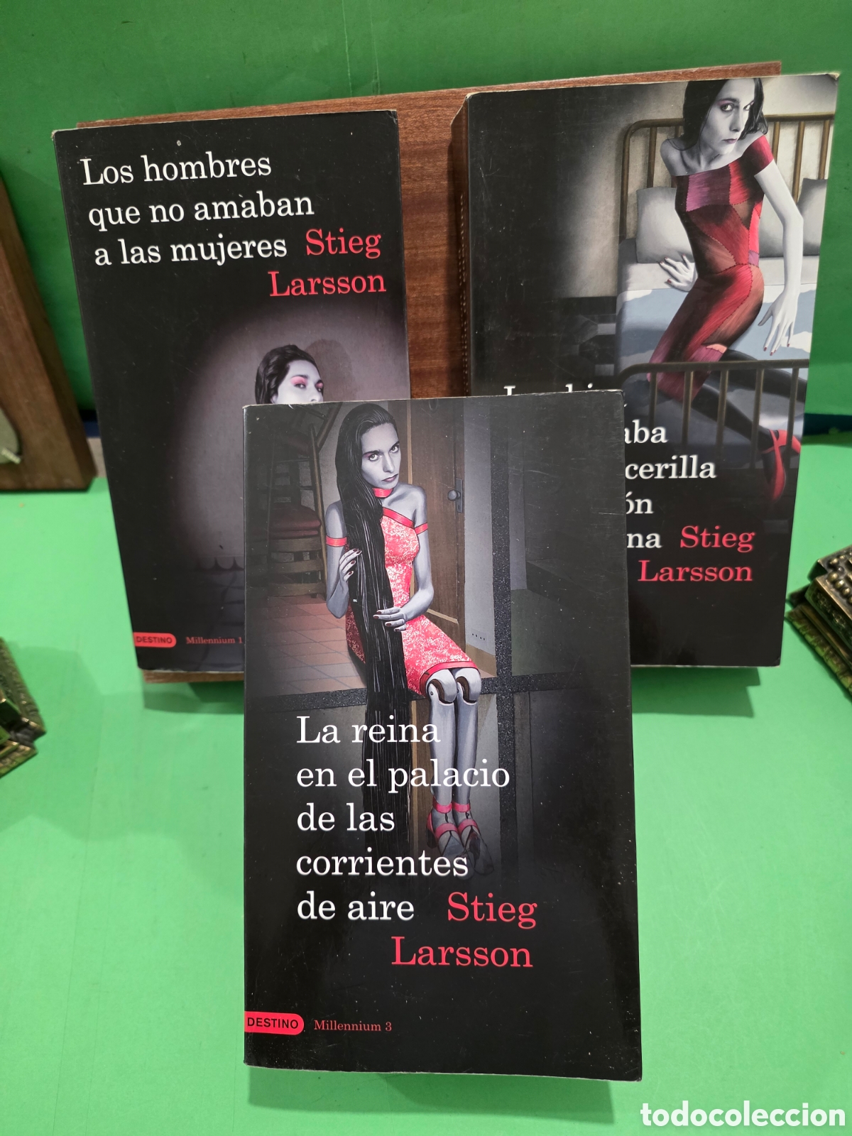 Libros de segunda mano: STIEG LARSSON...&rdquo;&rdquo;TRILOG&Iacute;A MILLENIUM&rdquo;&rdquo;...TOMOS I..II..III..DESTINO...2009...