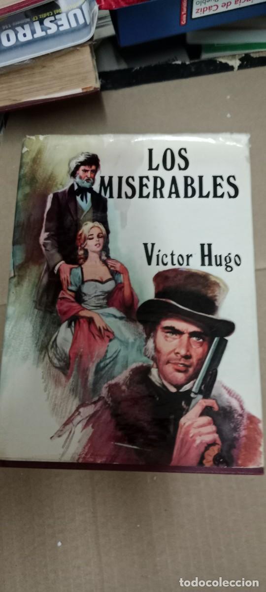 Libros de segunda mano: LOS MISERABLES VICTOR HUGO LIBRO M-33