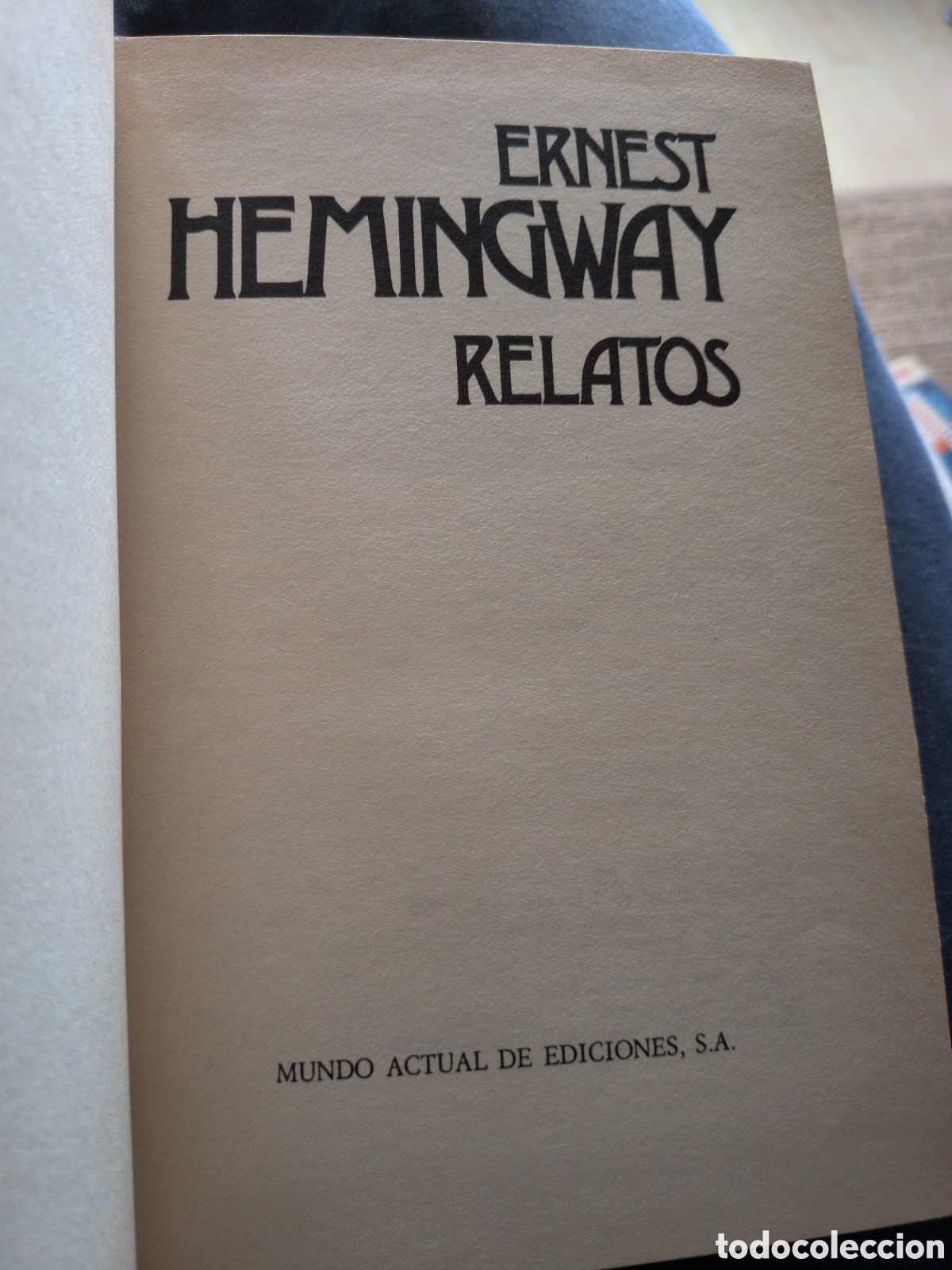 Libros de segunda mano: Relatos. Hemingway.... - Foto 2
