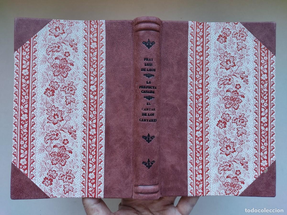 Libros de segunda mano: La perfecta casada. El cantar de los cantares (1969)/ Fray Luis de Le&oacute;n. Encuadernaci&oacute;n artesanal