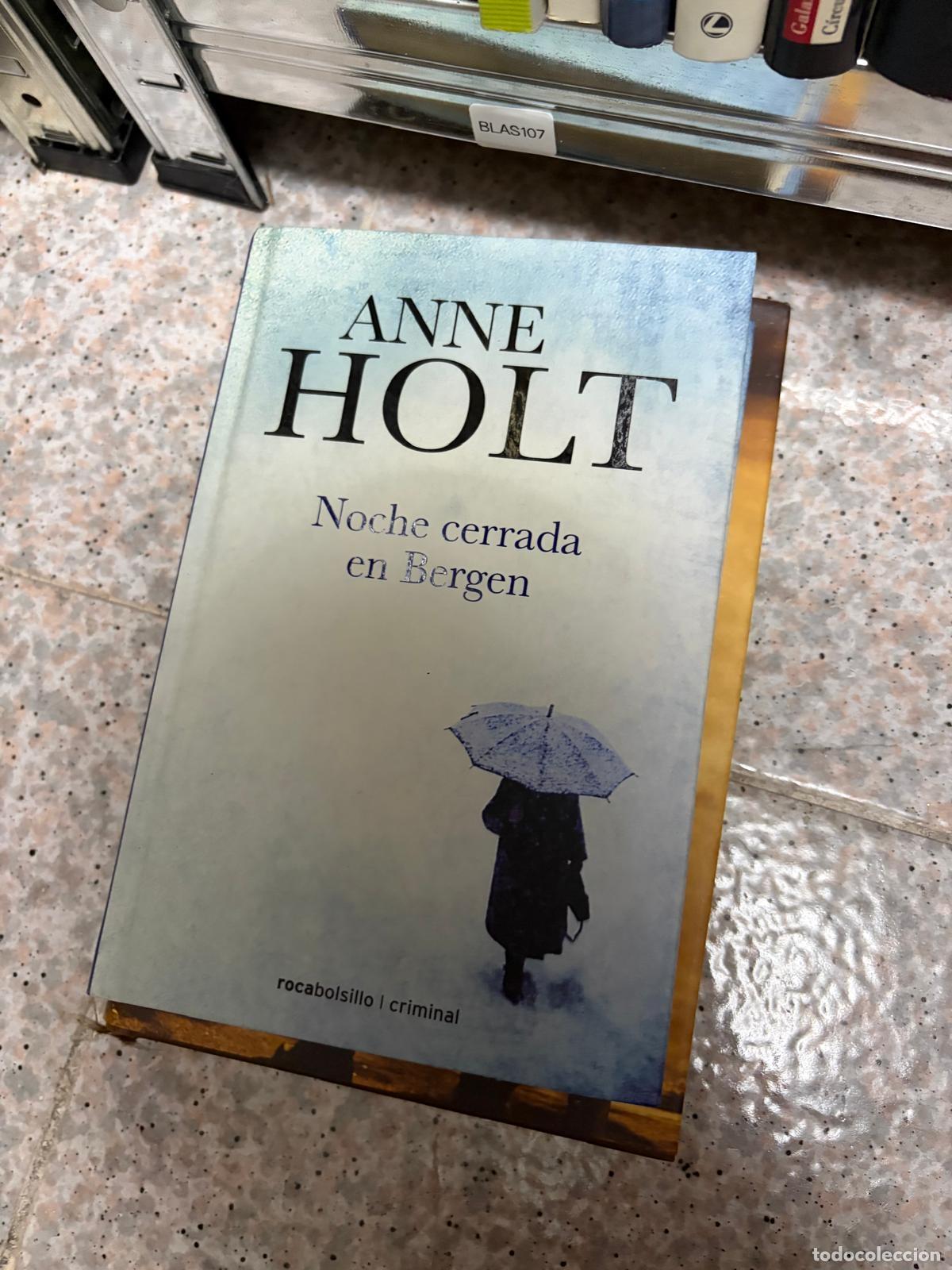 Libros de segunda mano: BLAS107 Anne Holt Noche cerrada en Bergen Rocabolsillo Criminal