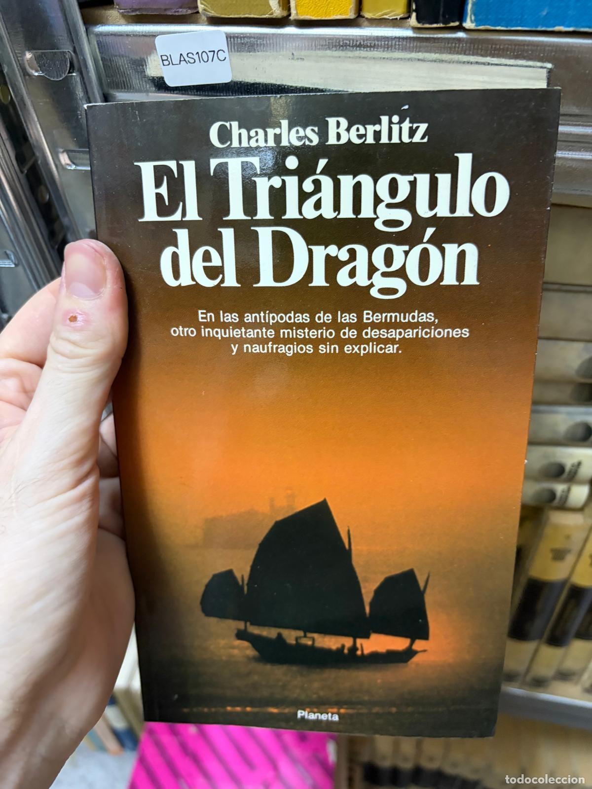 Livros em segunda m&atilde;o: CAJA17 Charles Berlitz El tri&aacute;ngulo del drag&oacute;n