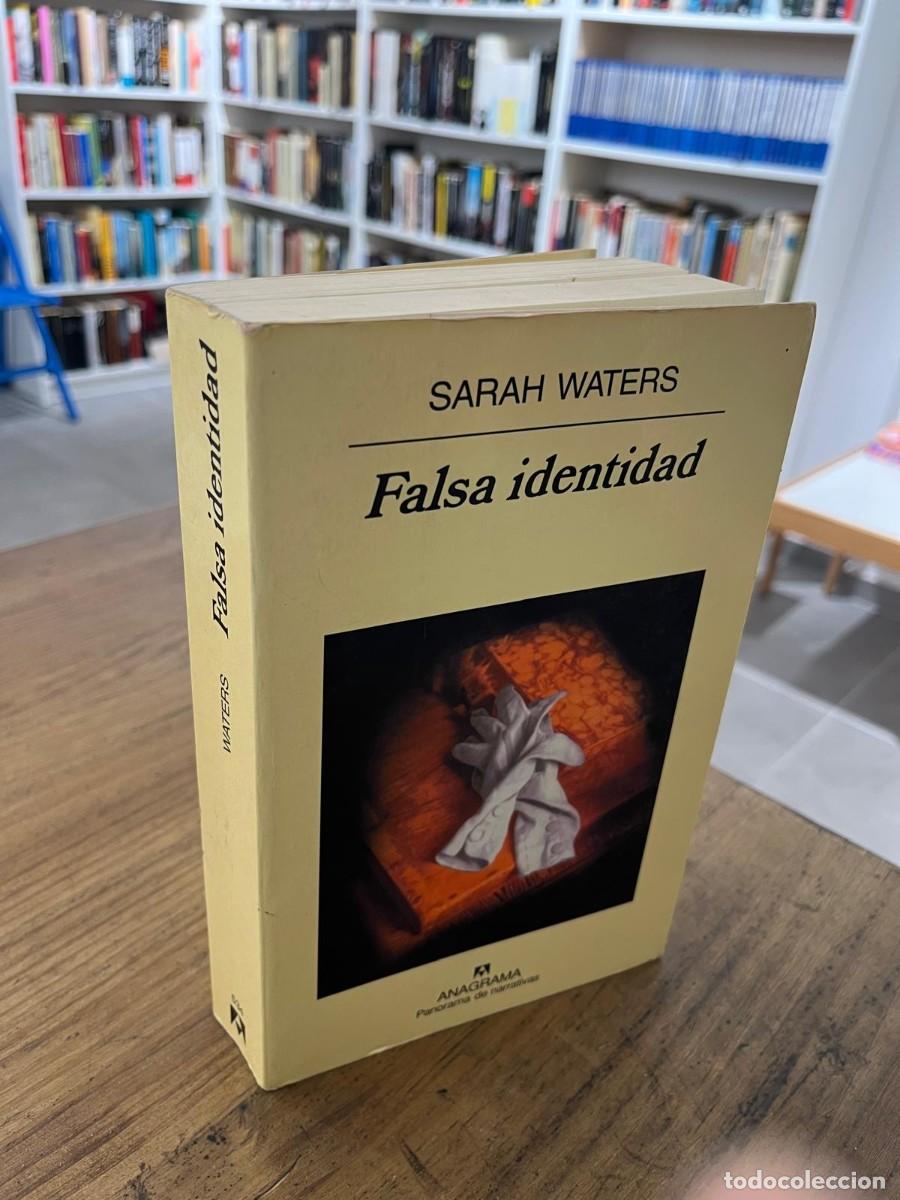 Libros de segunda mano: Falsa identidad (Sarah Waters) - Foto 3
