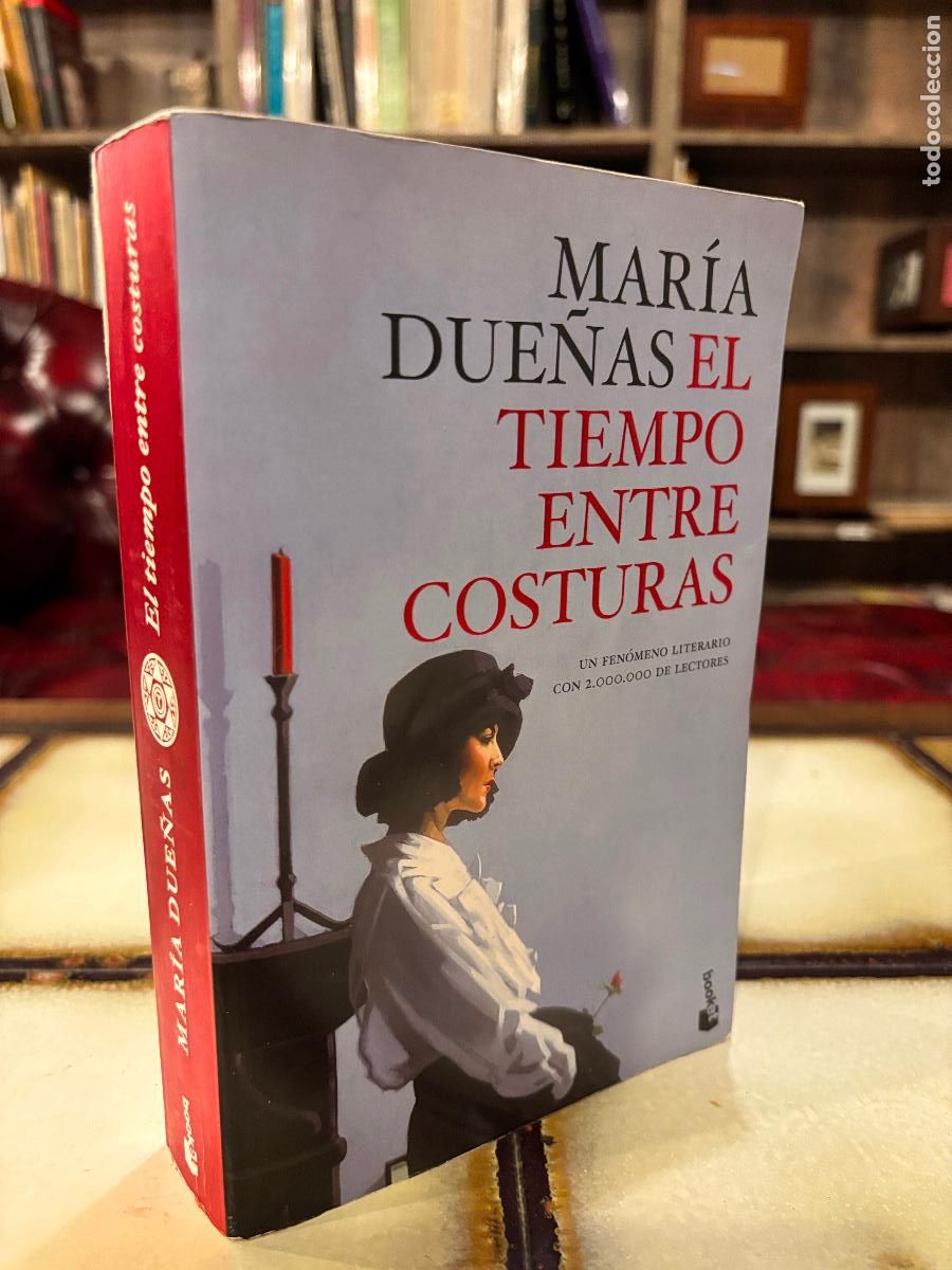 Libros de segunda mano: El tiempo entre costuras. Mar&iacute;a Due&ntilde;as. PEDIDO M&Iacute;NIMO 5&euro;
