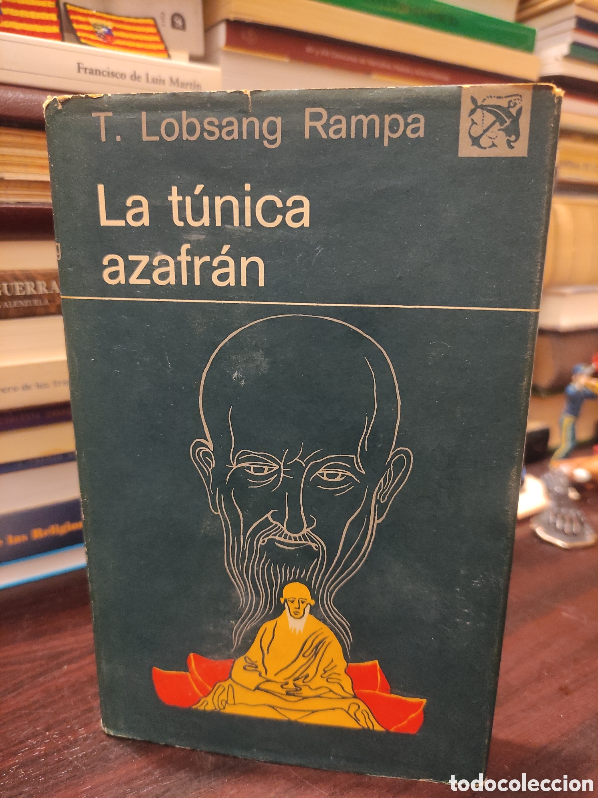 Second hand books: La t&uacute;nica azafran - T. Lobsang Rampa primera edici&oacute;n 1971
