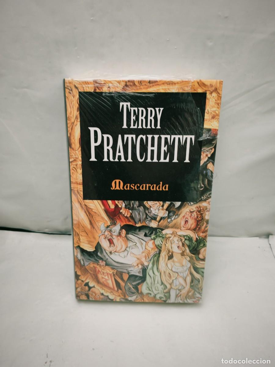 Gebrauchte B&uuml;cher: Terry Pratchett: MASCARADA (COMO NUEVO, sin recorrido comercial)