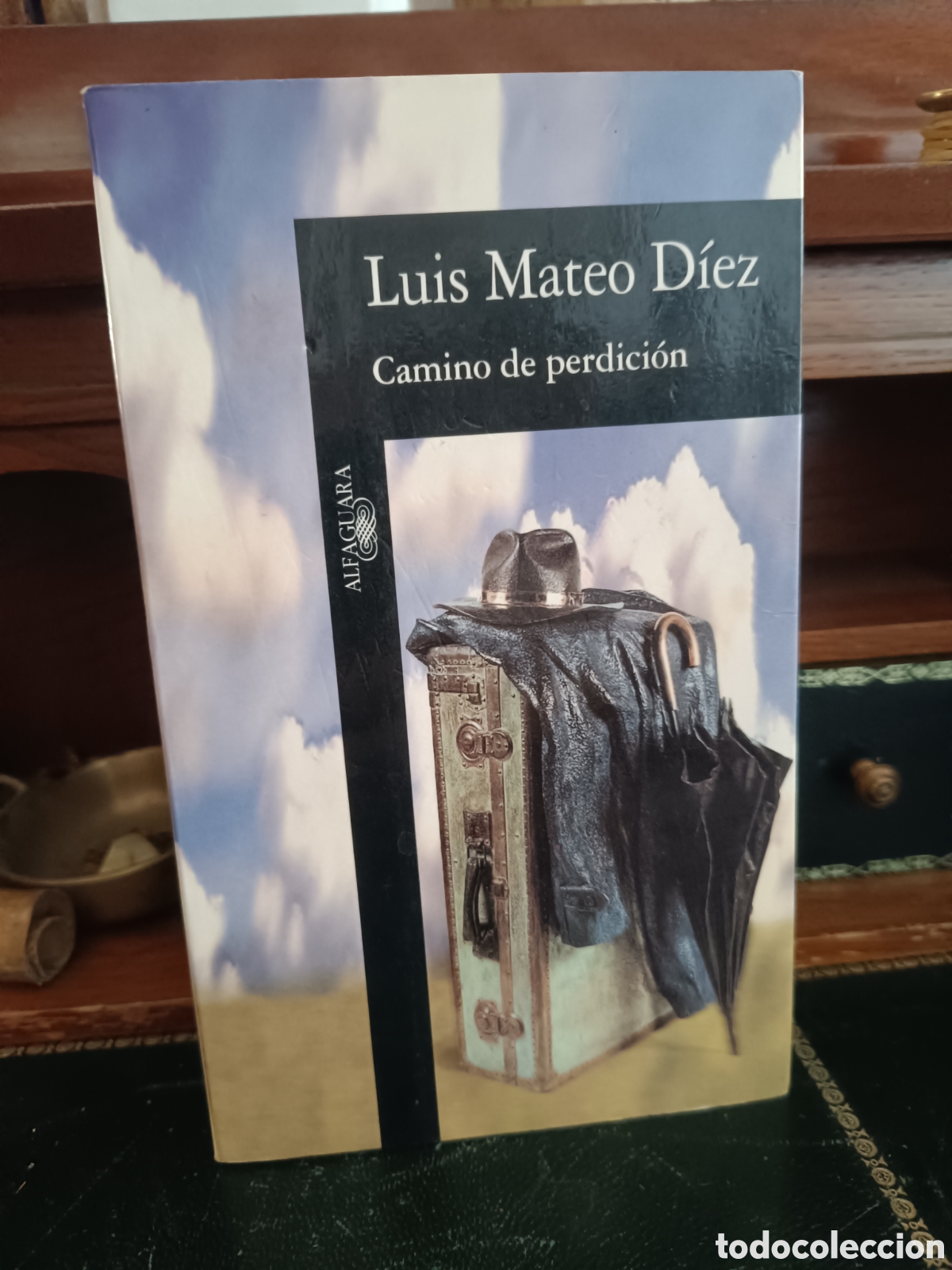 Libros de segunda mano: LUIS MATEO DIEZ: CAMINO DE PERDICCI&Oacute;N. DEDICATORIA Y FIRMA DEL AUTOR 1&ordf; EDICI&Oacute;N 1995.