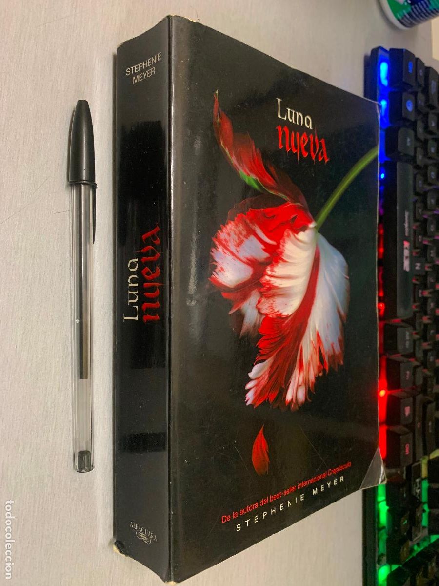Libros de segunda mano: LUNA NUEVA / STEPHENIE MEYER / ALFAGUARA 2008