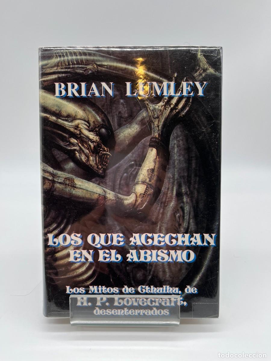 Libros de segunda mano: LOS QUE ACECHAN EN EL ABISMO - MITOS DE CTHULHU DESENTERRADOS de B. Lumley (Ed. Edaf)