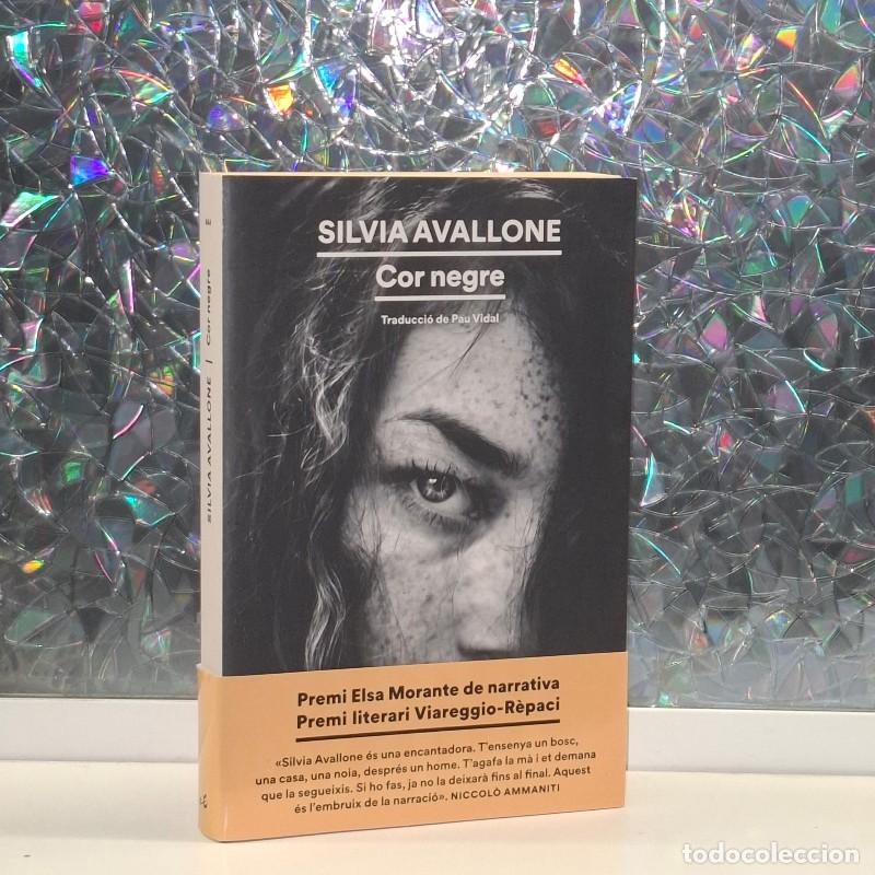 Libri di seconda mano: Cor Negre - Silvia Avallone - Editorial Emp&uacute;ries - Narrativa, N&ordm; 644