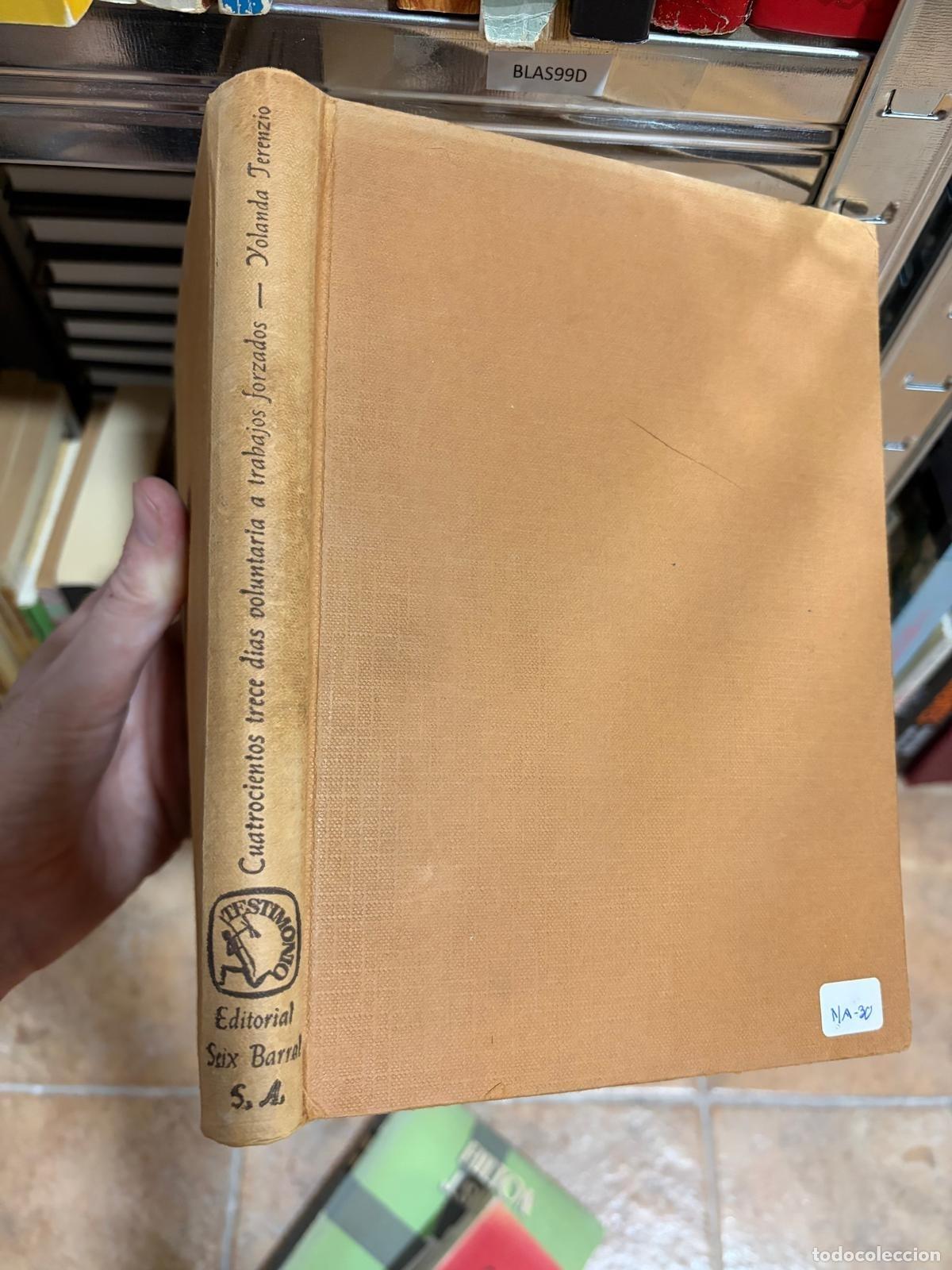Libros de segunda mano: Libro antiguo sin t&iacute;tulo visible en la fotograf&iacute;a