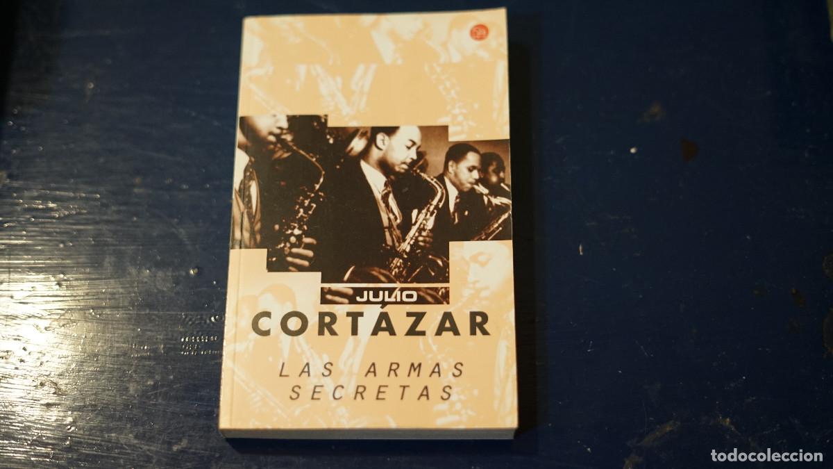 Libros de segunda mano: Julio Cortazar - Las armas secretas - Santillana 2001
