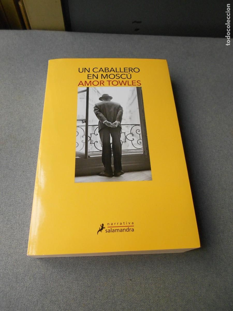 Libros de segunda mano: UN CABALLERO EN MOSCU
