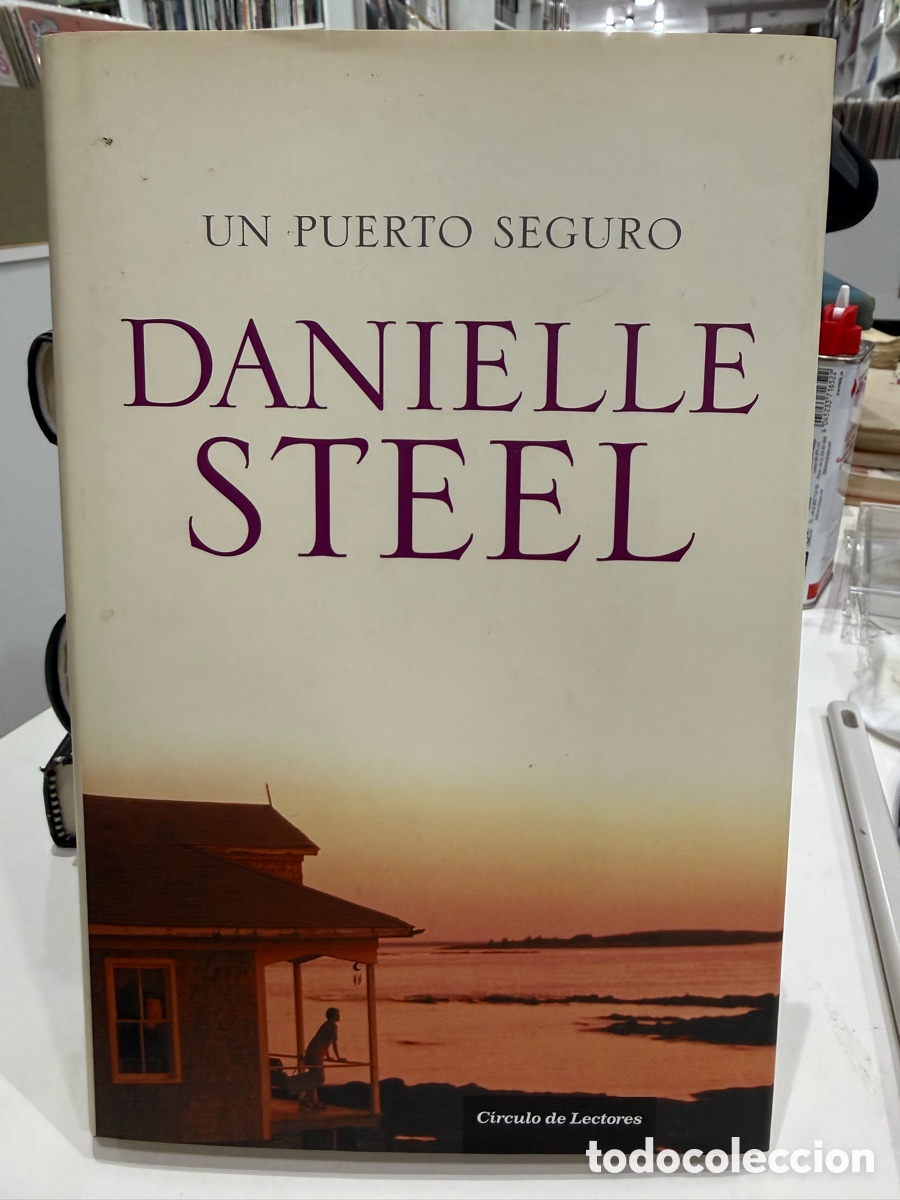 Second hand books: Danielle Steel - Un puerto seguro