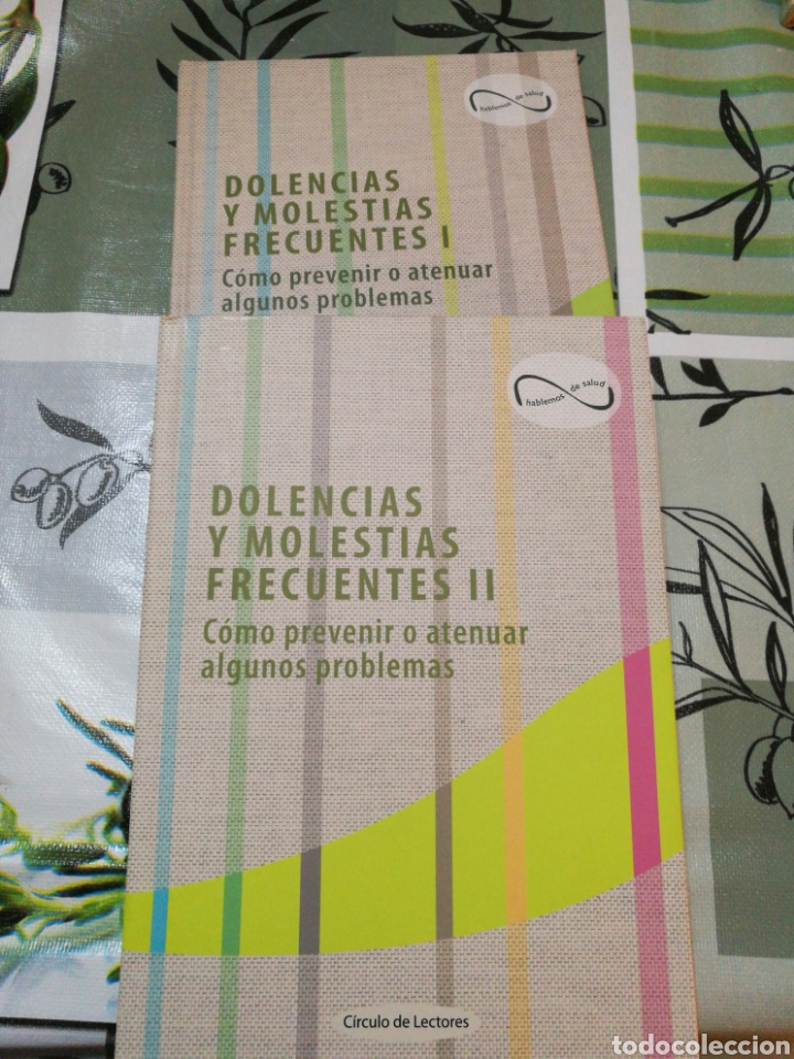 Livres d'occasion: Dolencias y molestias frecuentes Volumen I y II. Como prevenir o atenuar algunos problemas. 2005.