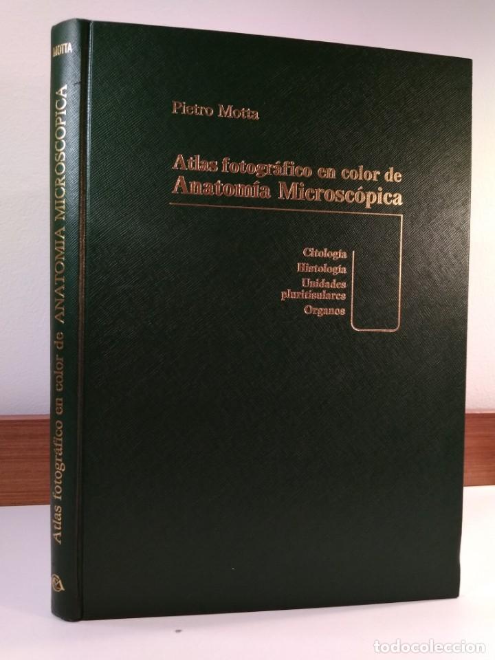 Second hand books: ATLAS FOTOGR&Aacute;FICO EN COLOR DE ANATOM&Iacute;A MICROSC&Oacute;PICA. MOTTA, Pietro.  ISBN 8422406004.