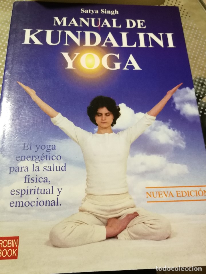 Libros de segunda mano: Manual de Kundalini Yoga. El yoga energ&eacute;tico para la salud f&iacute;sica, espiritual y emocional