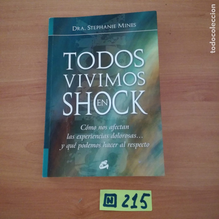 Libros de segunda mano: Todos vivimos en shock - Foto 1