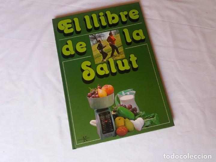 Libros de segunda mano: El llibre de la salut - Foto 1