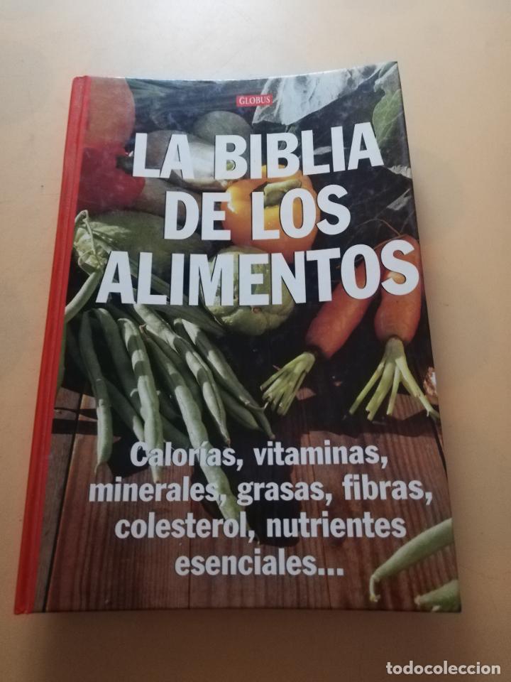 Libri di seconda mano: LA BIBLIA DE LOS ALIMENTOS. CALORIAS VITAMINAS MINERALES GRASAS FIBRA COLESTEROL.GLOBUS.1995.PAG.151