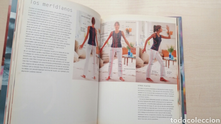 Libros de segunda mano: Reflexolog&iacute;a y digitopuntura. Janet Wright. C&iacute;rculo de lectores, 2002. - Foto 8