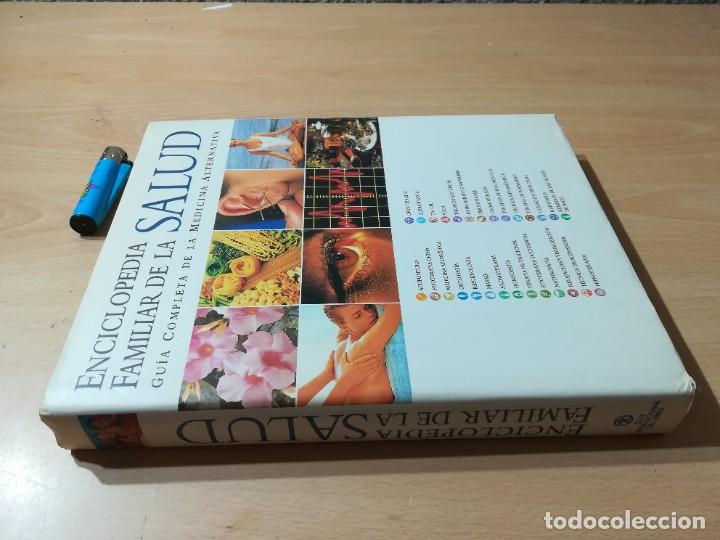 Libros de segunda mano: ENCICLOPEDIA FAMILIAR DE LA SALUD / GUIA COMPLETA MEDICINA ALTERNATIVA / EDILIBRO / AB306 HOMEOPATIA