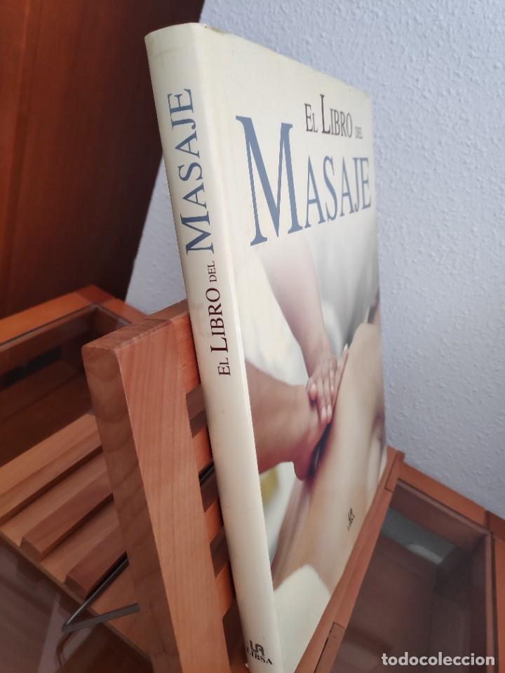Libros de segunda mano: El libro del masaje Isabel Corral P&eacute;rez LIBSA - Foto 2