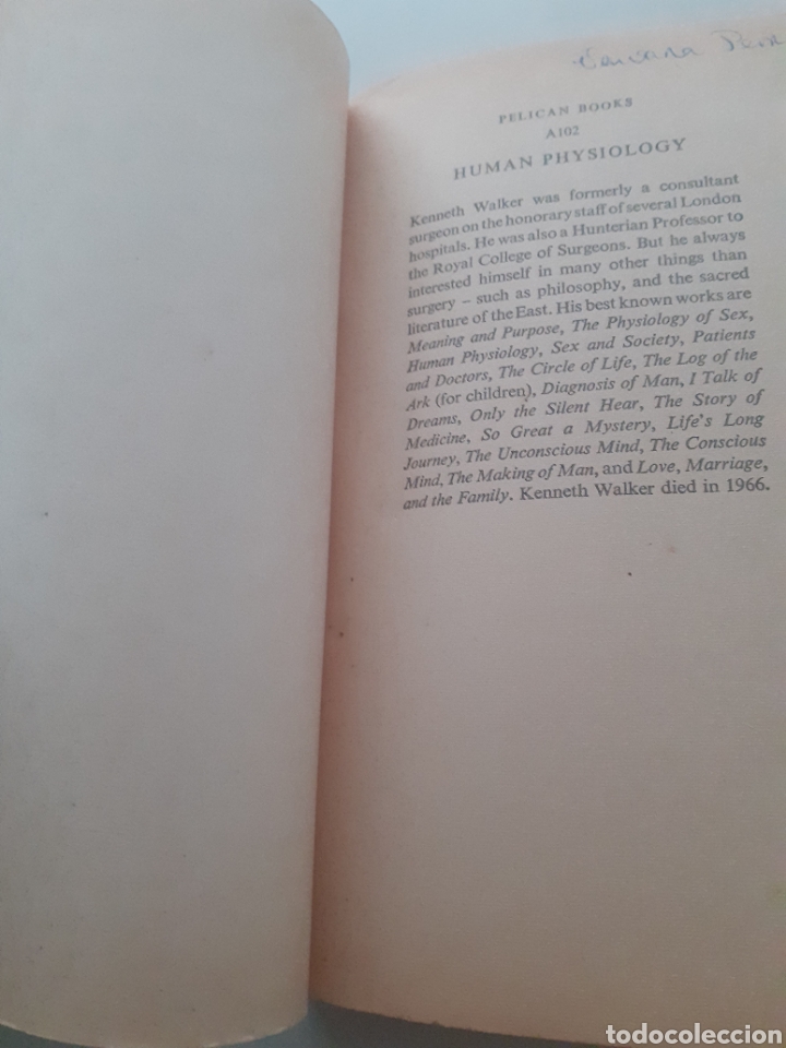 Libros de segunda mano: Human physiology, Kenneth Walker, ingl&eacute;s 1968 - Foto 2