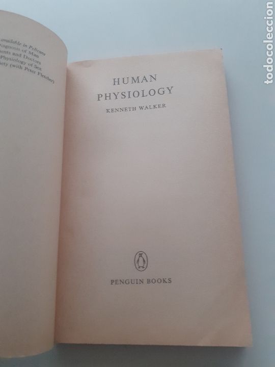 Libros de segunda mano: Human physiology, Kenneth Walker, ingl&eacute;s 1968 - Foto 3