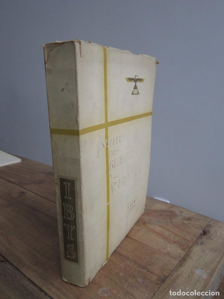 Libros de segunda mano: INSTITUTO DE BIOLOGIA Y SUEROTERAPIA. IBYS 1919-1944. Gr&aacute;ficas Reunidas S.A.