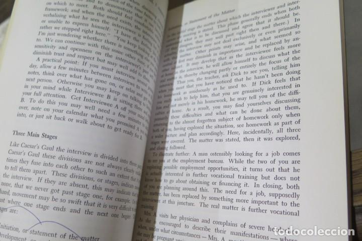 Libros de segunda mano: The Helping Interview. Benjamin - Foto 2