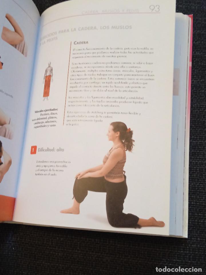 Libros de segunda mano: STRETCHING. T&eacute;cnicas de Estiramientos. editorial LIBSA. - Foto 5