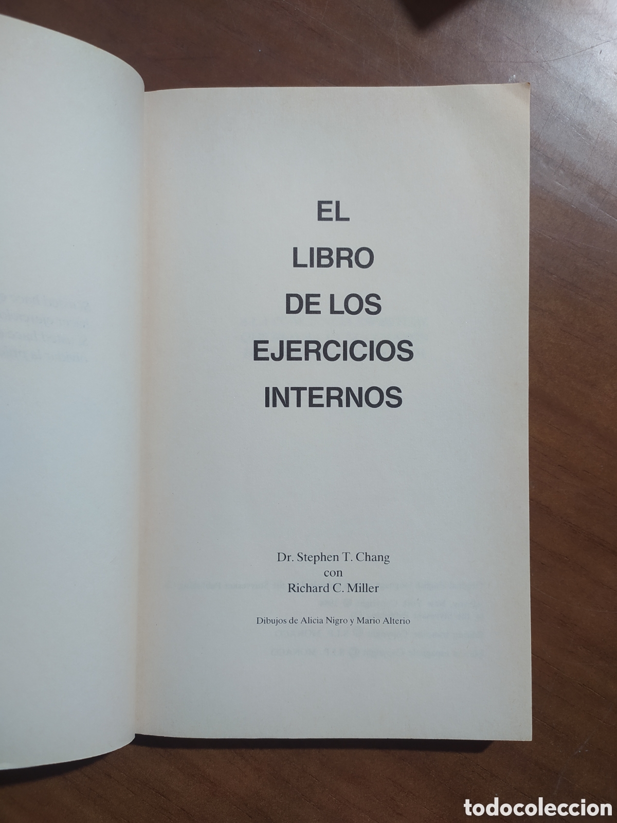 Libros de segunda mano: El libro de los ejercicios internos dr Stephen T chang - Foto 2