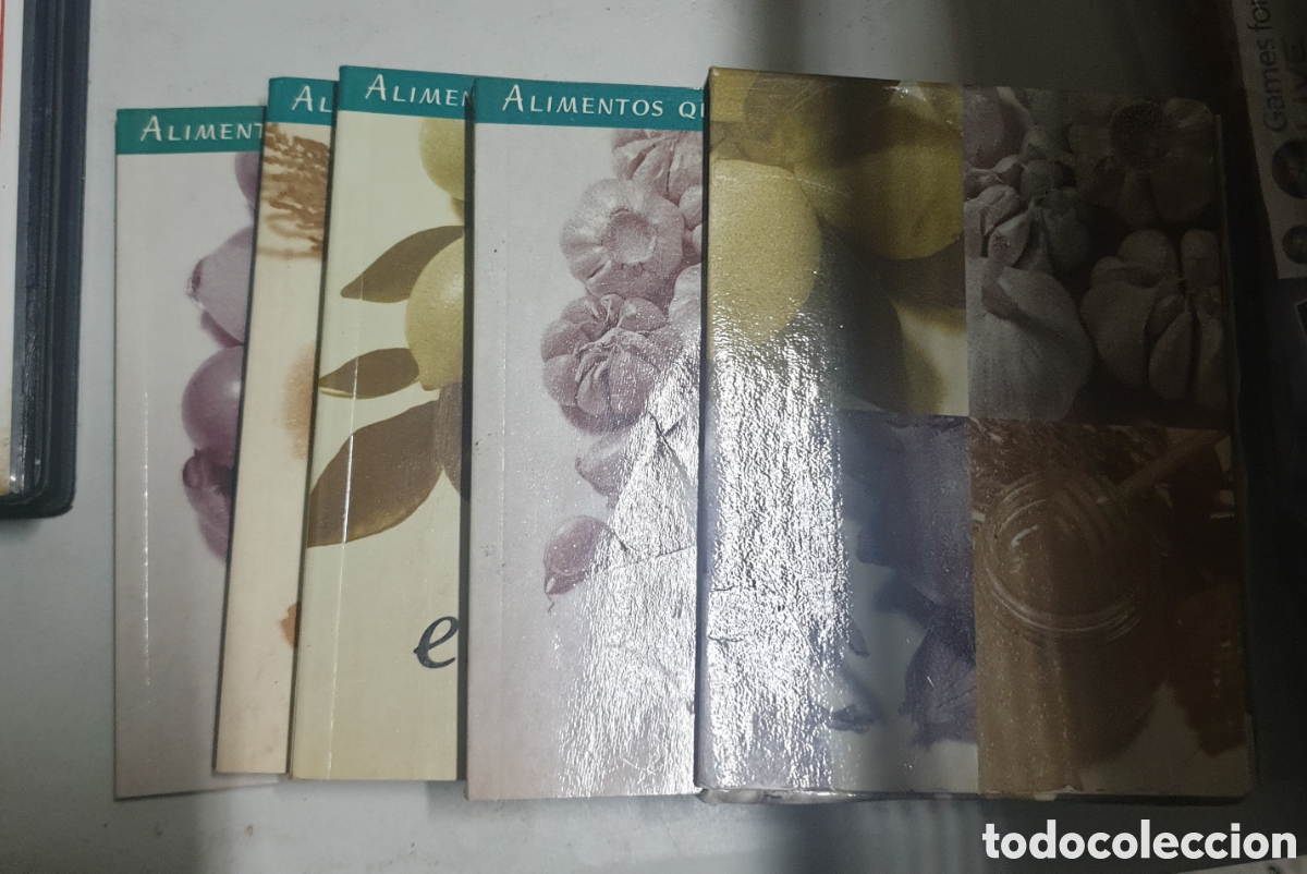 Libros de segunda mano: Alimentos que curan. 4 libros. C&iacute;rculo de lectores - Foto 1