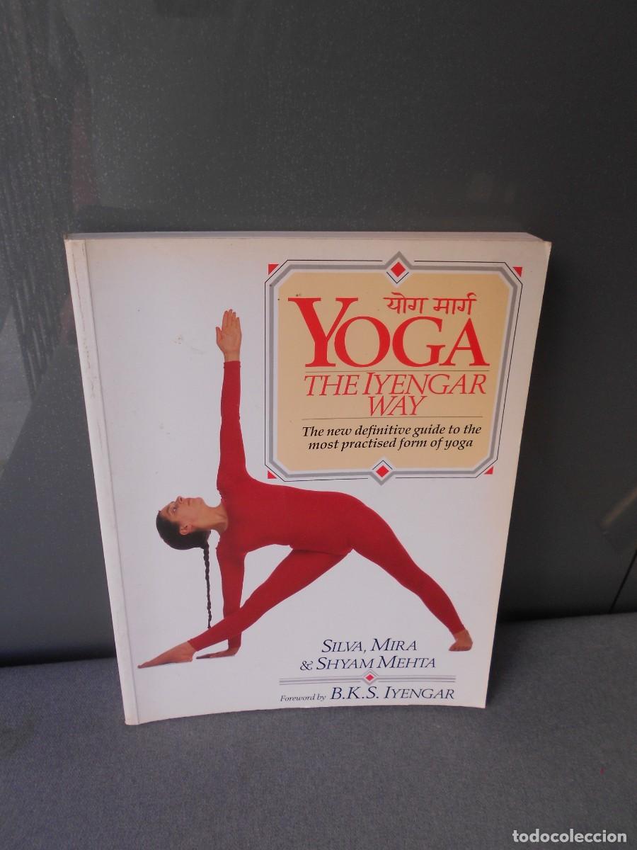 Libros de segunda mano: YOGA. THE IYENGAR WAY - Foto 1