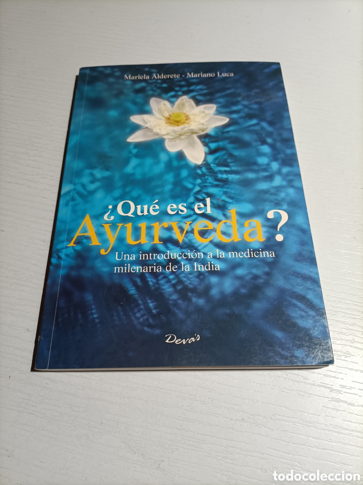 Gebrauchte B&uuml;cher: Qu&eacute; es Ayurveda ? . Una introducci&oacute;n a la medicina milenaria de la India. Orientalismo
