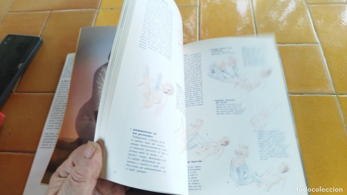 Libros de segunda mano: EL LIBRO DEL MASAJE / CLARE MAXWELL / CJA 337 / CIRCULO FOLIO - Foto 10