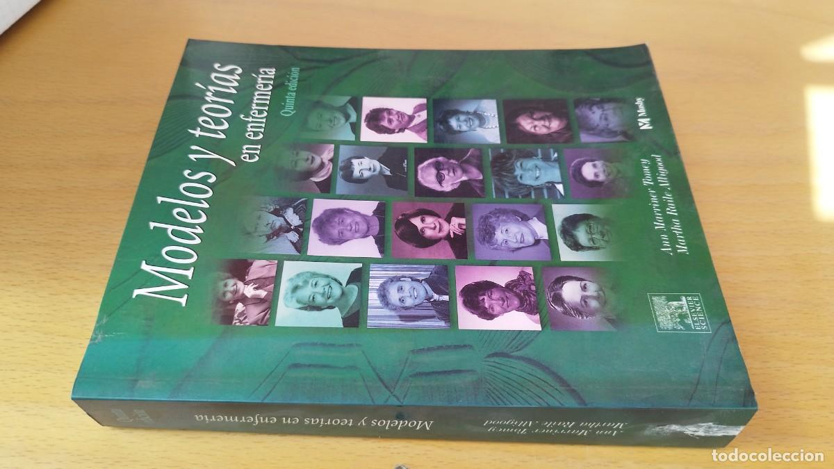 Livros em segunda m&atilde;o: MODELOS Y TEORIAS EN ENFERMERIA / MARRINER, RAILE / KARA 12 / MOSBY