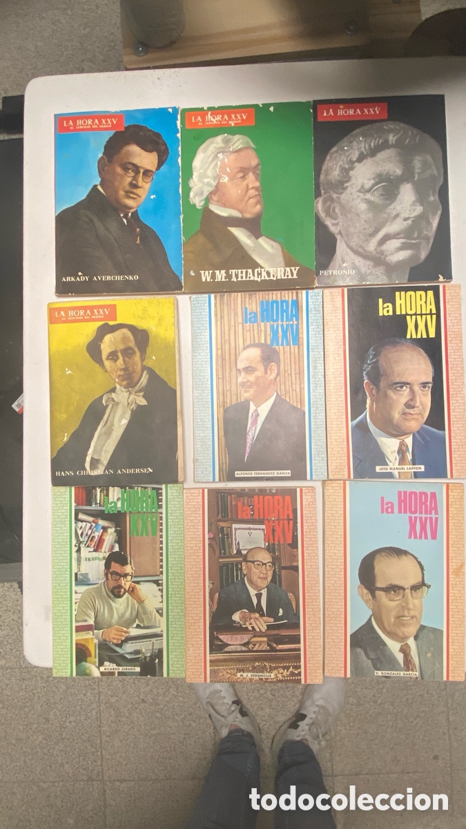 Libros de segunda mano: Hora XXV AL SERVICIO DEL M&Eacute;DICO