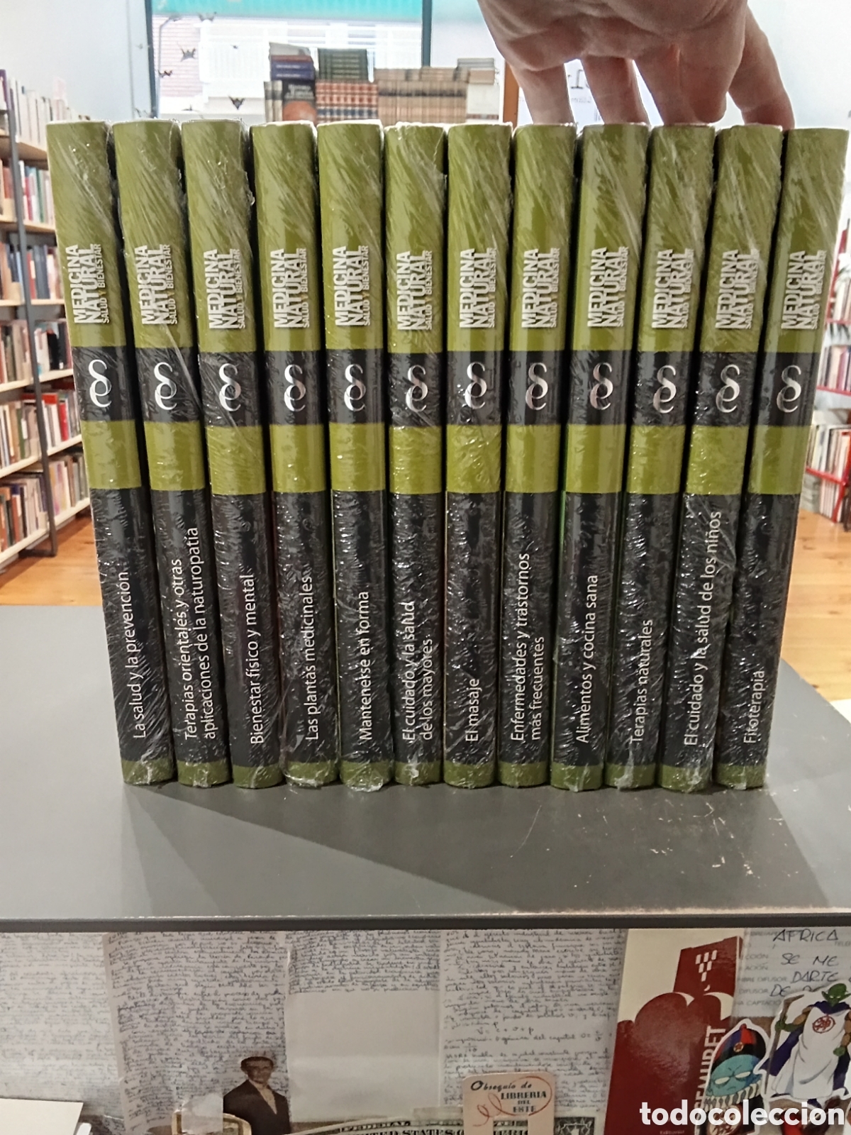 Libros de segunda mano: Medicina Natural Salud y Bienestar 12 vol&uacute;menes - Editorial Signo