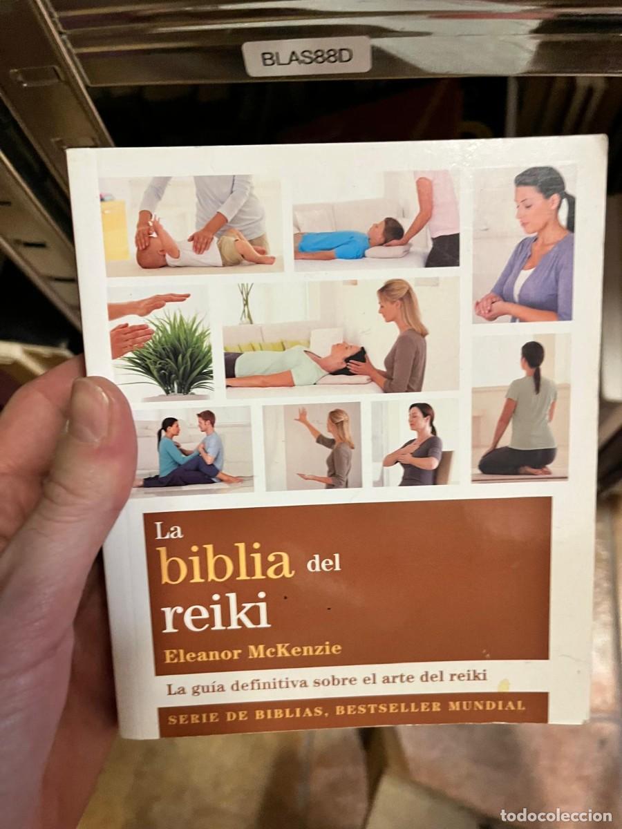 Libros de segunda mano: BLAS88D &ndash; Eleanor McKenzie, La biblia del reiki. Gaia Ediciones.