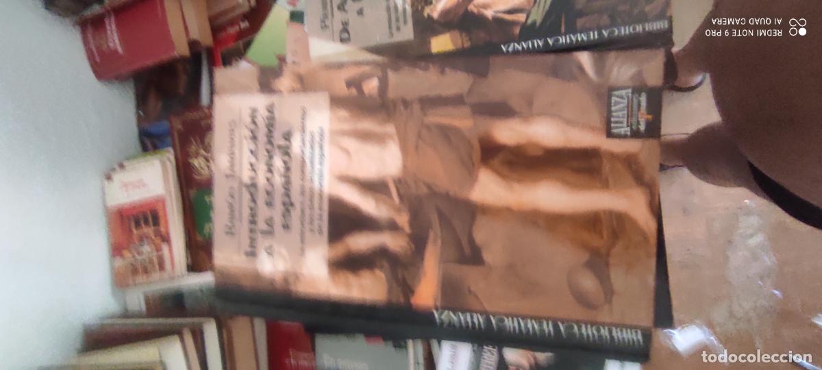 Gebrauchte B&uuml;cher: INTRODUCCION A LA MEDICINA. JAMES, ROGER.