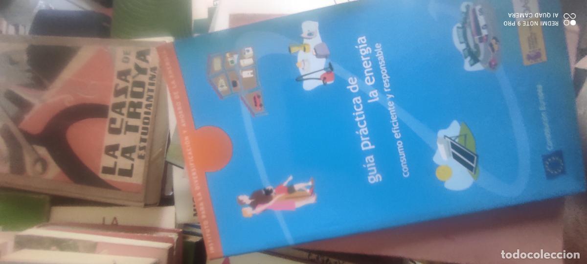 Libros de segunda mano: GU&Iacute;A PR&Aacute;CTICA DE LA ENERG&Iacute;A CONSUMO EFICIENTE Y RESPONSABLE - Foto 1