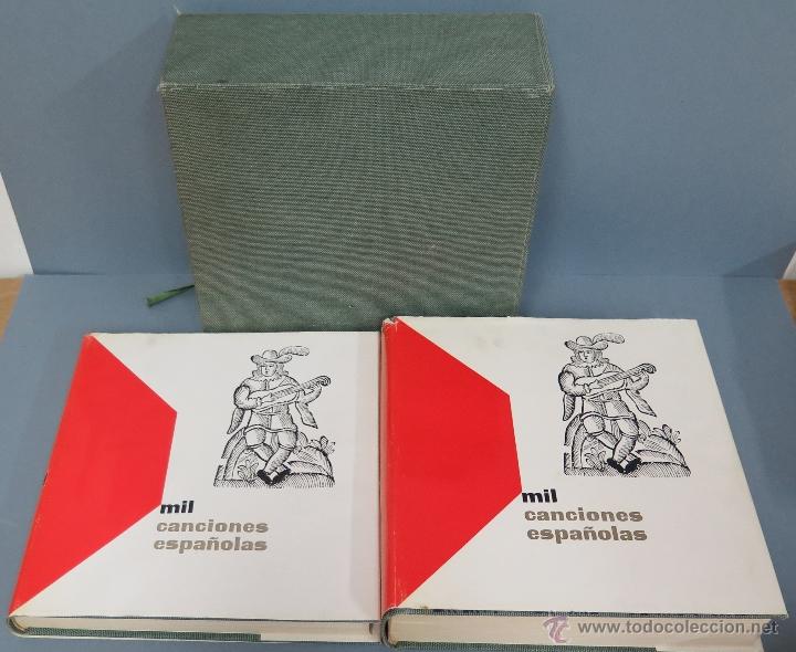 Libros de segunda mano: MIL CANCIONES ESPA&Ntilde;OLAS. 2 TOMOS. CON ESTUCHE. FOLKLORE - Foto 1