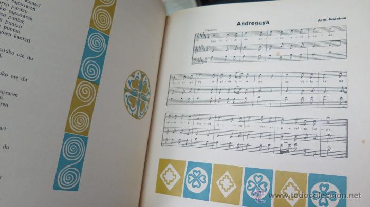 Libros de segunda mano: MIL CANCIONES ESPA&Ntilde;OLAS. 2 TOMOS. CON ESTUCHE. FOLKLORE - Foto 9